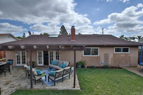 6352 Lake Dora Ave, San Diego CA 92119-3128 exterior