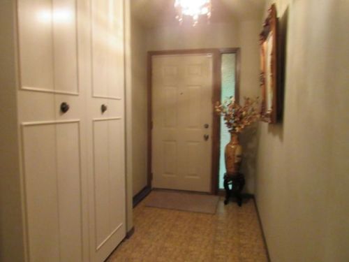 7855 Heather Ave, Milwaukee WI  53223-6257 exterior