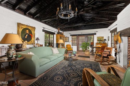 2919 Lake Ave, Altadena CA  91001-1621 exterior