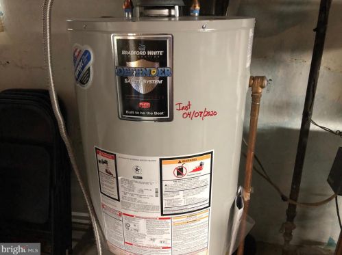 25 Lurgan Ave, Lees Cross Roads PA  17257-1621 exterior