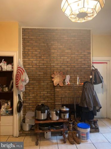 224 Hamilton Ave, Trenton NJ 08609-2711 exterior