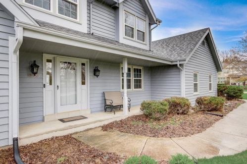 13125 Wade Dr, Waukesha WI  53151-9013 exterior