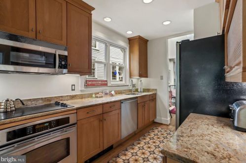 4600 Asbury Pl, Washington DC 20016-4326 exterior