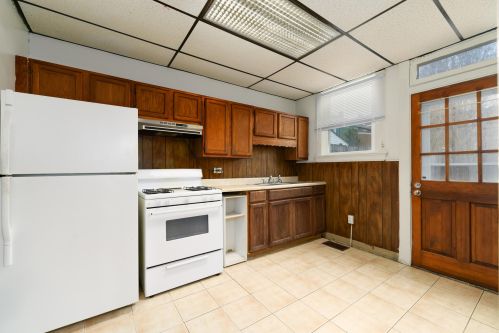 1121 Liberty St, Newport, KY 41071-1468