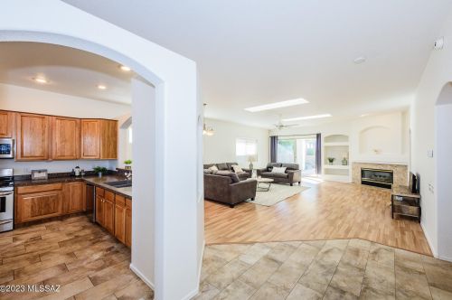 9774 Sacred Wind Pl, Tucson, AZ 85748-7826