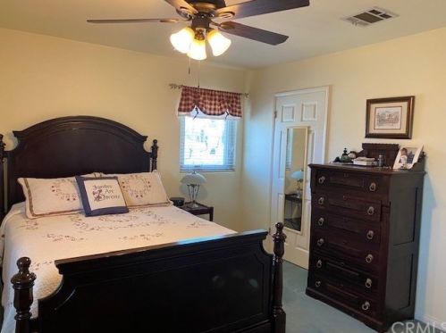 9237 Manzanar Ave, Downey CA  90240-2807 exterior