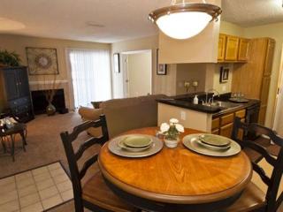 6500 Paces Arbor Cir, Raleigh NC  27609-5381 exterior