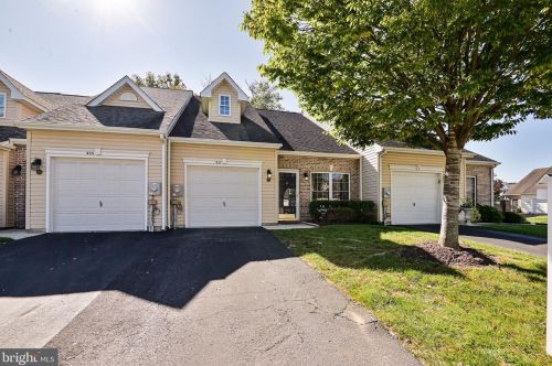 437 Sweetman Dr, Bear, DE 19701-3511