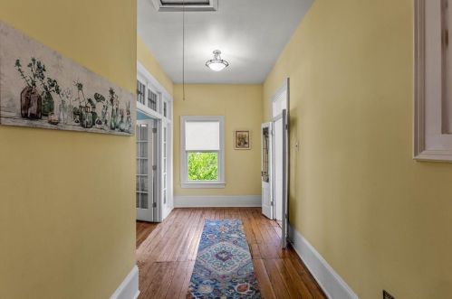 2927 Bernardo De Galvez Ave, Galveston TX 77550 exterior