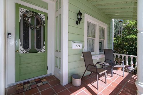 628 College St, Woodland, CA 95695-3940