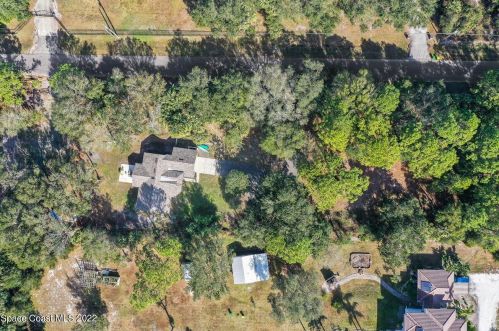 4855 Date Palm St, Cocoa FL 32927-2055 exterior