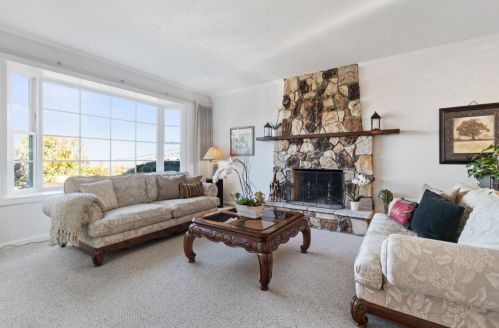 831 Mohican Way, Redwood City CA  94062-3416 exterior