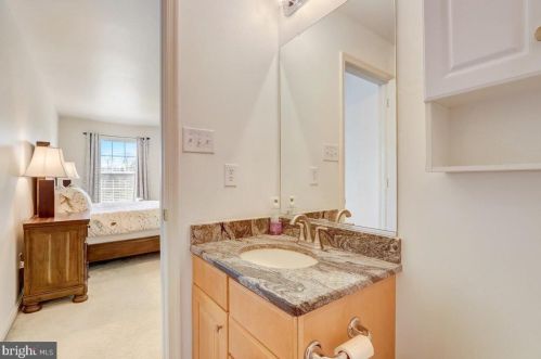 33 Mullen Dr, Erial NJ  08081-1300 exterior