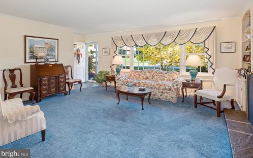 1606 Windybush Rd, Wilmington DE  19810-4442 exterior