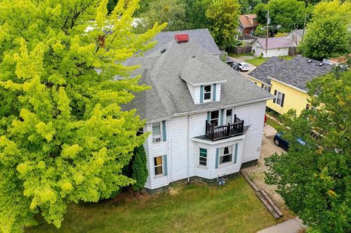 802 Dousman St, Green Bay, WI 54303-2844