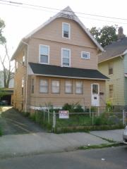 113 Lee Ave, Bridgeport, CT 06605-1561