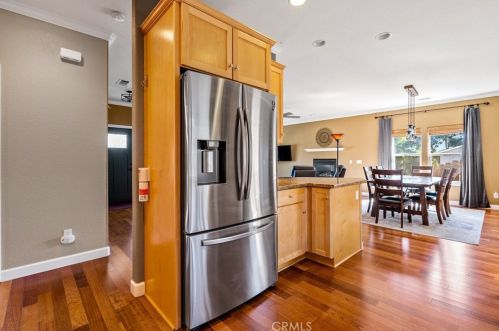 28 Fresno St, Lake Nacimiento CA  93446-2014 exterior