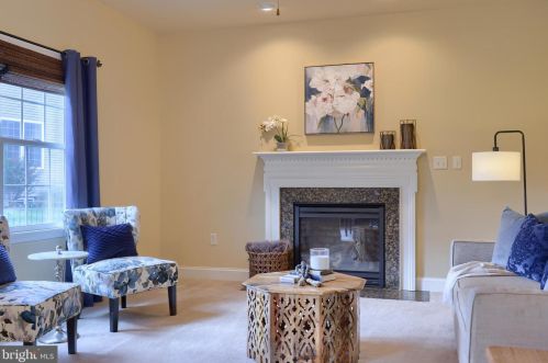 479 Adam Ln, Navy Sup Dpt, PA 17050-2477