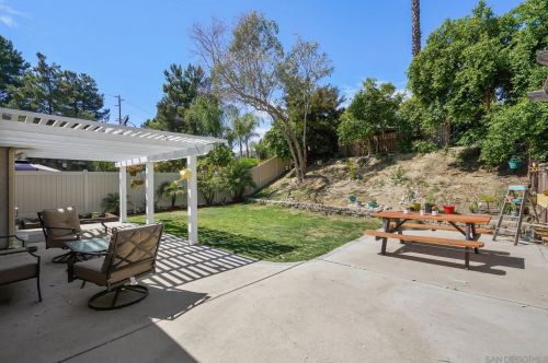 31690 Corte Cardenas, Temecula CA  92592-3913 exterior