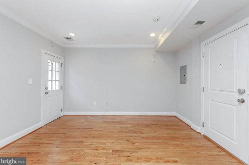 1372 Randolph St, Washington, DC 20011-5547