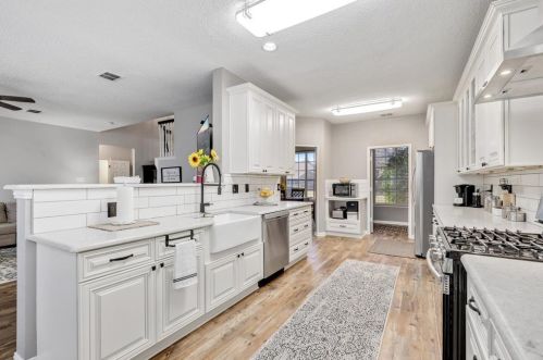 225 Waterford Oaks Dr, Cedar Hill TX 75104-2324 exterior