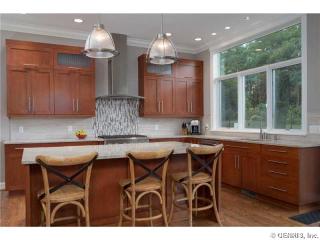 93 Coventry Rdg, Pittsford NY  14534-9468 exterior
