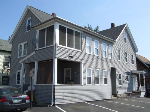 23 Salem St, Nashua NH  03064-2436 exterior