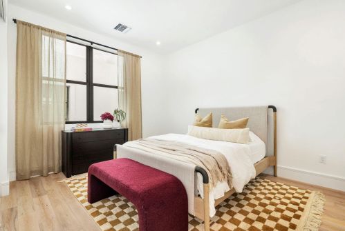 1975 Dock St, West Palm Beach FL  33401-7507 exterior