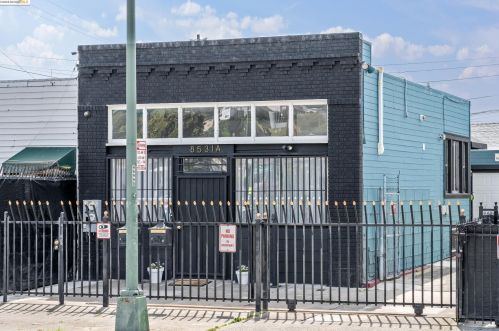 8531 Bancroft Ave, Oakland, CA 94605-3913