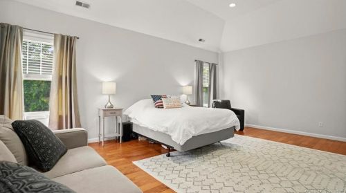 8 Cedar Crest Pl, Norwalk CT  06854-1402 exterior