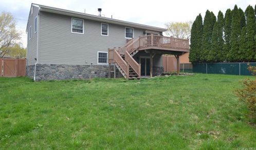 23 Constitution Dr, Nelsonville, NY 10516-3103