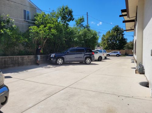 10225 Hampton Ave, Milwaukee WI  10227-4010 exterior