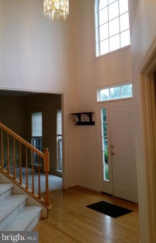 224 Park Gate Dr, Leesburg VA  20175-6109 exterior