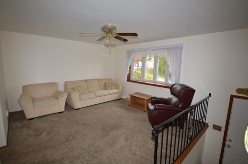 404 Heights Dr, Pittsburgh, PA 15209-2130