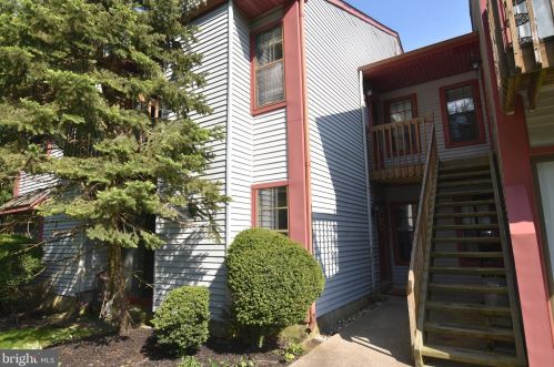 408 Durham Ct, West Deptford, NJ 08051-2020