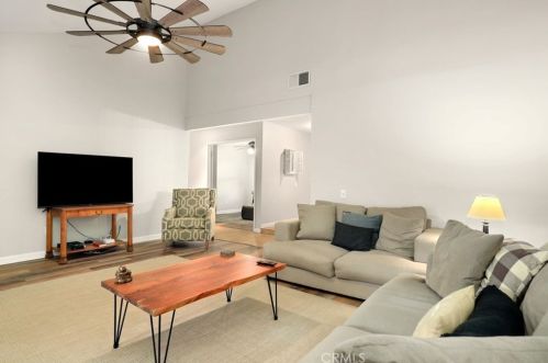 30305 Mira Loma Dr, Temecula CA  92592-2135 exterior