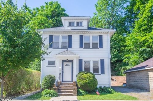 72 Maple St, Bloomfield, NJ 07003-3602