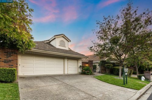 3045 Live Oak Ct, Danville, CA 94506-2137