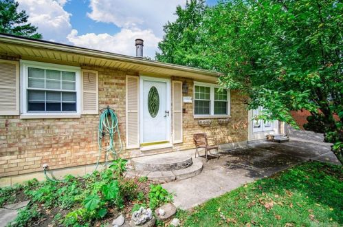 1136 Buckskin Trl, Xenia, OH 45385-4118
