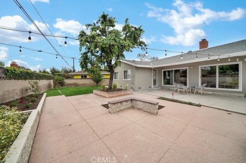 360 Margo Ave, Long Beach, CA 90803-2118