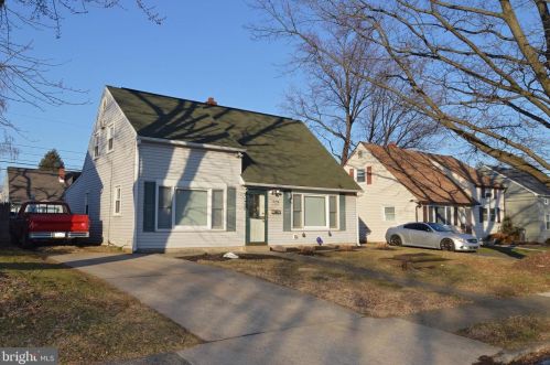303 Walnut St, Pottstown, PA 19464-5532