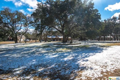 2114 Red Rock Dr, Morgans Point, TX 76513-1300