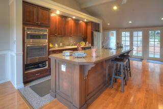 2423 84th Ave, Mercer Island WA  98040-2223 exterior