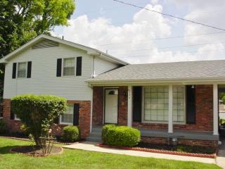 2524 Deerpath Dr, Nashville, TN 37217-3831