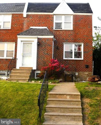 3219 Gilham St, Philadelphia, PA 19149-3127