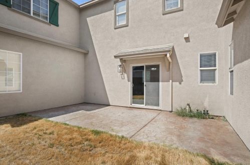 4237 Ivory Ln, Turlock CA  95382-7430 exterior