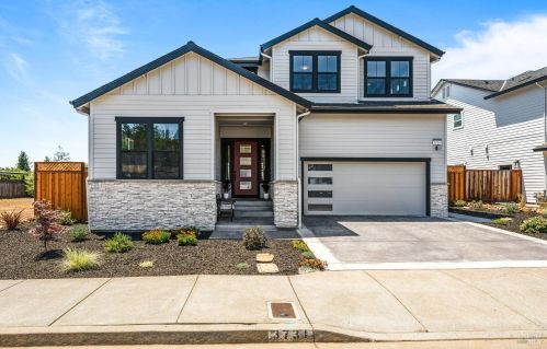 3731 Paxton Pl, Santa Rosa, CA 95404-7602