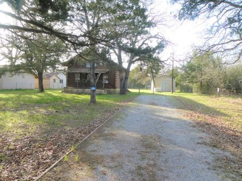 327 Tuck St, Lost Pines, TX 78612-3035