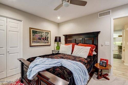 15848 16th St, Phoenix AZ  85022-3326 exterior