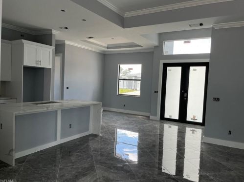 546 Wabasso Ave, Lehigh Acres, FL 33974-5542